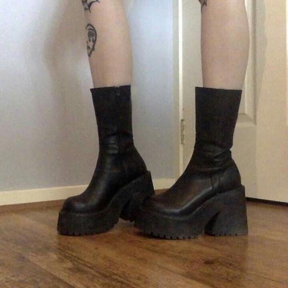UNIF | Shoes | Unif Slug Boot | Poshmark